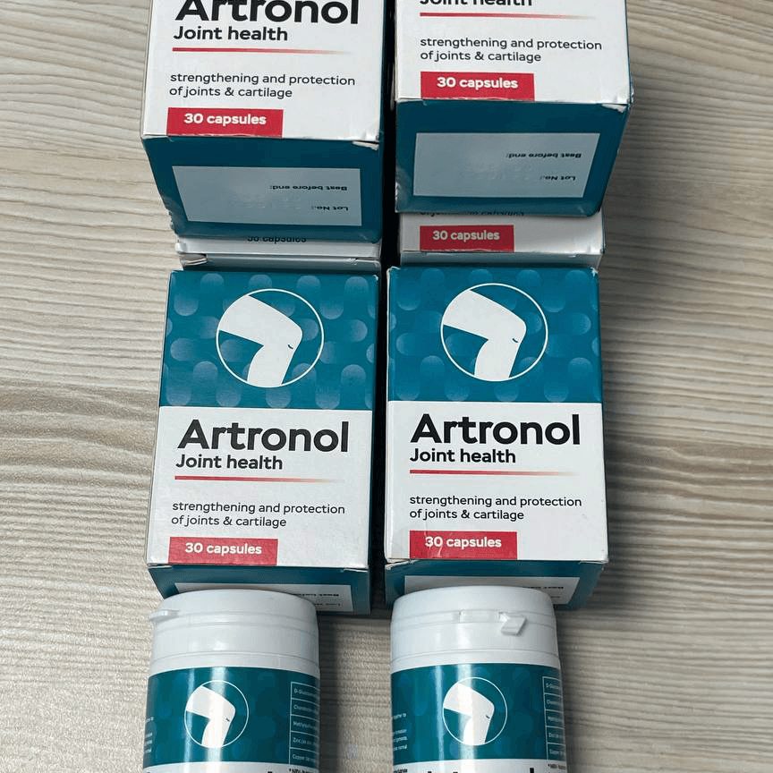 Frascos de Artronol delante de sus cajas